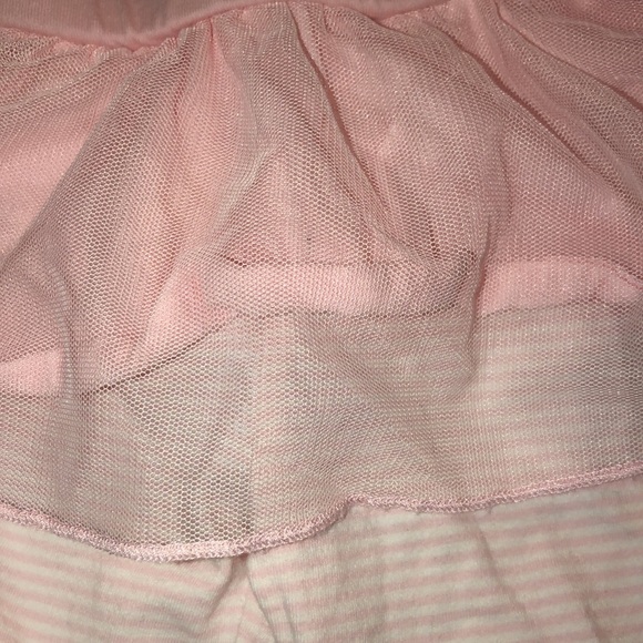 Carter six month leggings with tutu - Picture 2 of 4
